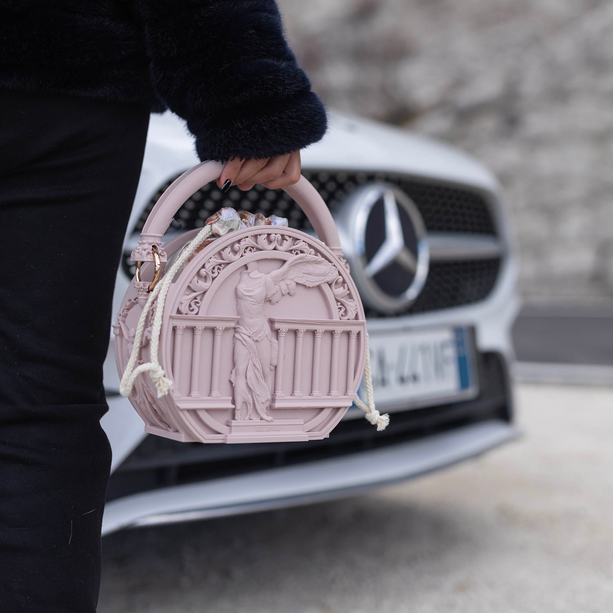 Borsa Victory – Scultura da indossare | Handmade in Italy