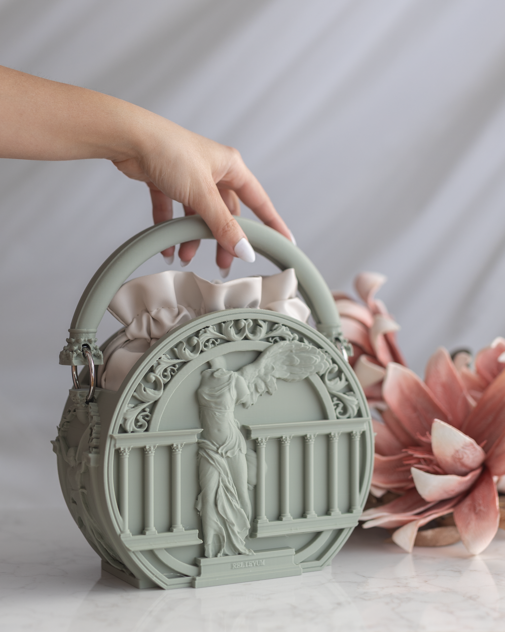 Borsa Victory – Scultura da indossare | Handmade in Italy